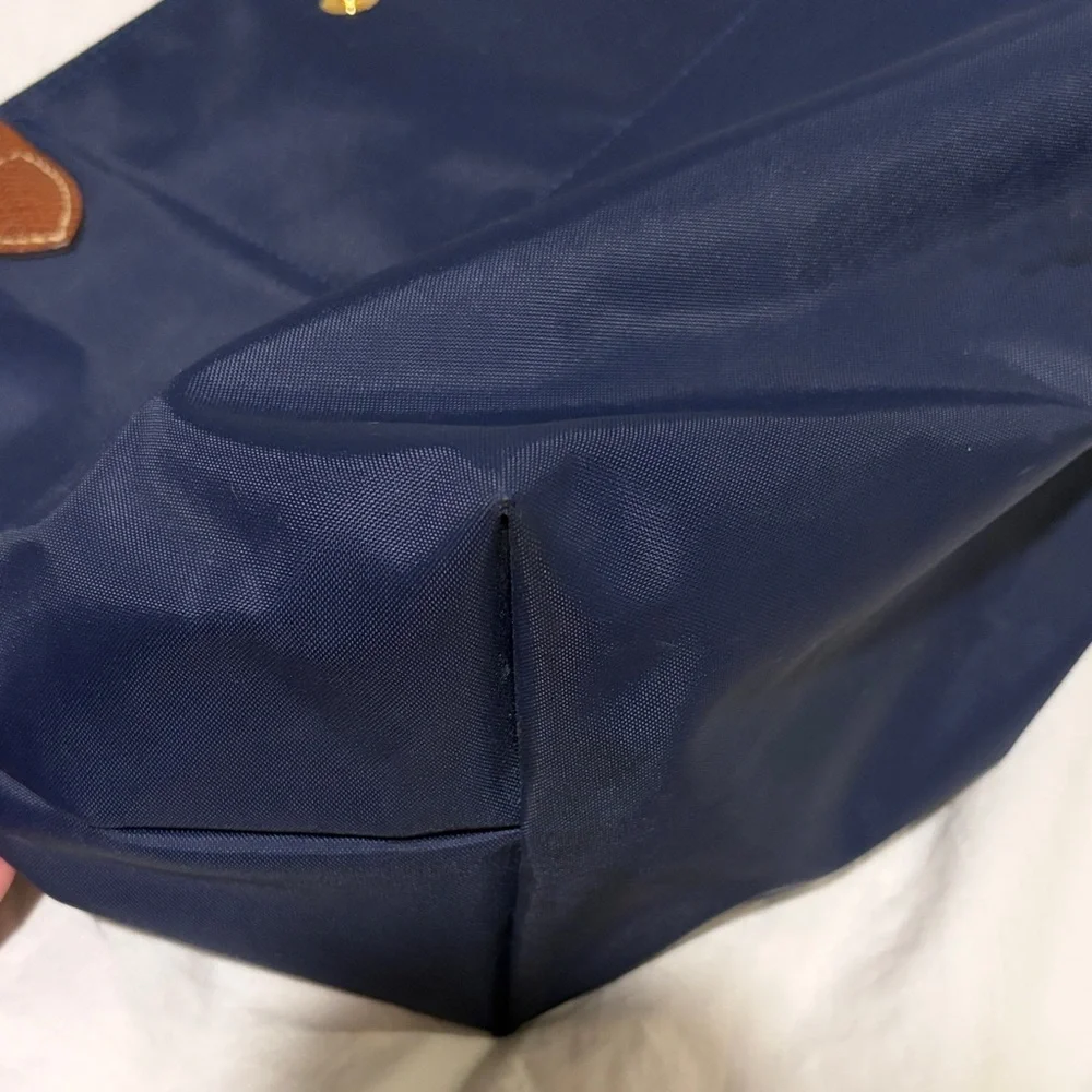 Longchamp Navy Blue Le Pilage Medium Tote Bag with Brown Trim - Picture 5 of 7